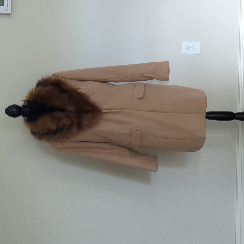 Camel Women's Winter Coat Size M